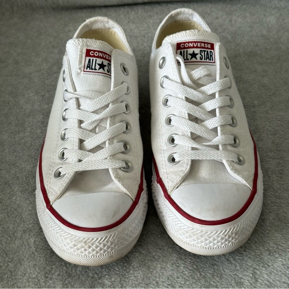 Converse Unisex Chuck Taylor All Star Low Top White Canvas Sneaker